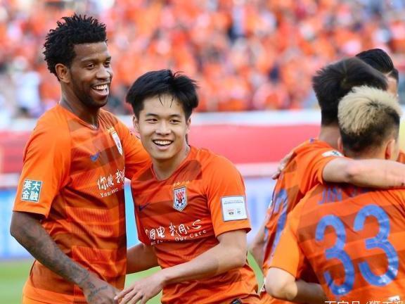  马赛客负弱旅爆冷，球迷质疑教练排兵布阵  